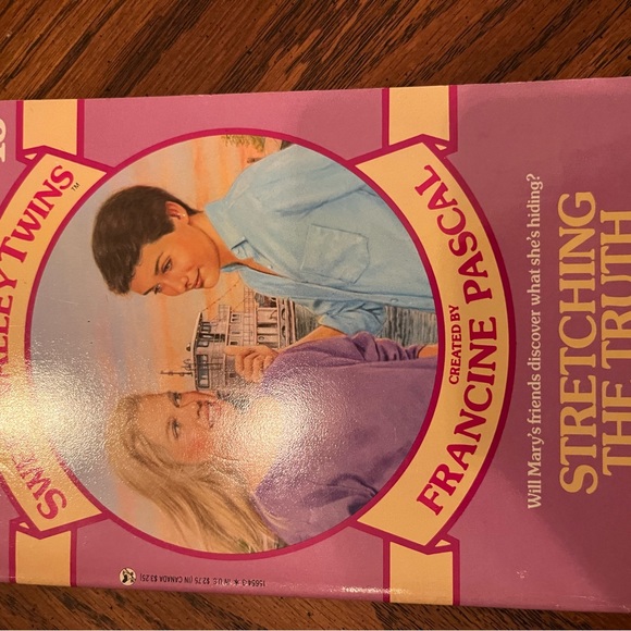 Vintage Sweet Valley Twins kids chapter books | Set of 4 - Picture 10 of 13